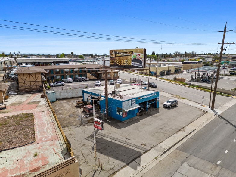More Photos Of 2000 Union Ave, Bakersfield Auto Repair For Sale