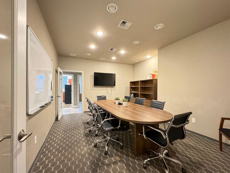 More Photos Of 542-544 N 5th Ave, Sequim Medical For Sale