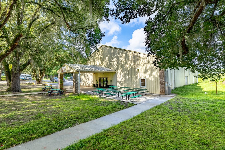 More Photos Of 6837 Lakeville Rd, Orlando Religious Facility For Sale