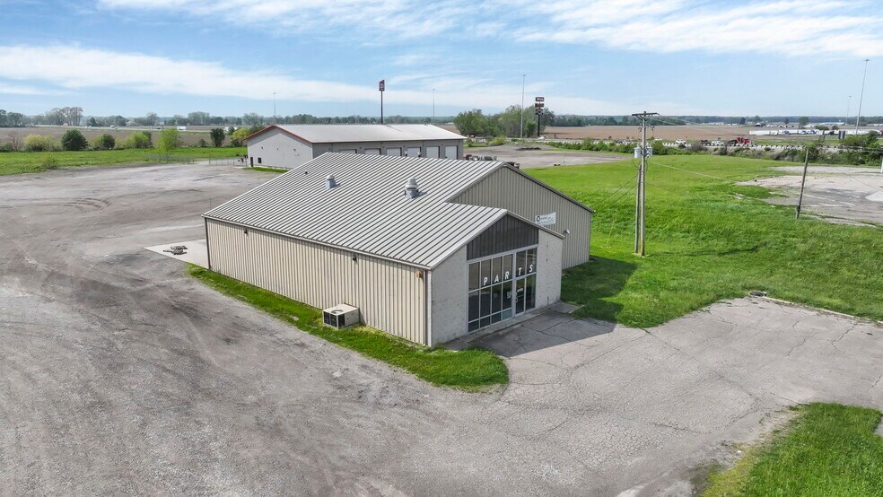 More Photos Of 10640 Lancaster Rd, Hebron Unknown For Lease