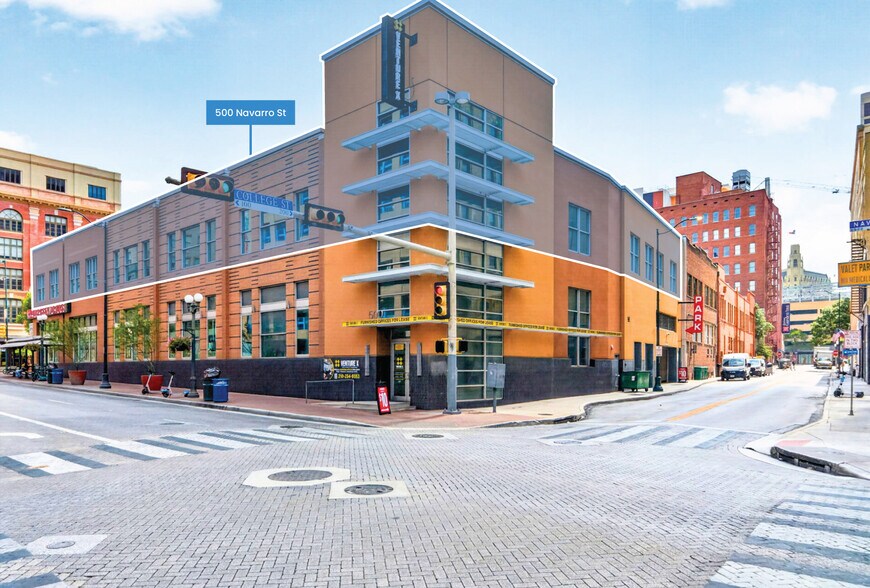 Primary Photo Of 500 Navarro St, San Antonio Office For Lease
