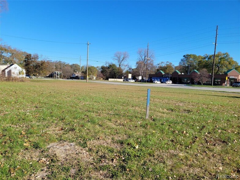 More Photos Of 1995 E Auburn Rd, Rochester Hills Land For Lease