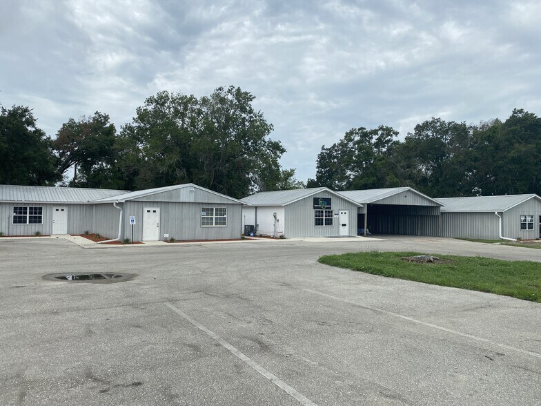 More Photos Of 1401 SW Martin Luther King Jr St, Arcadia General Retail For Lease