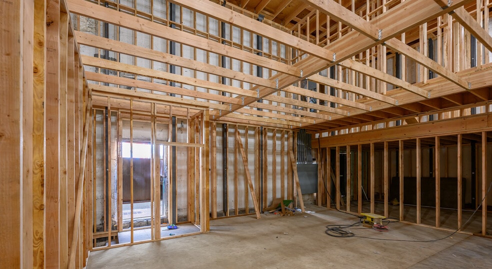 More Photos Of 433 NE 3rd St, Mcminnville Restaurant For Sale