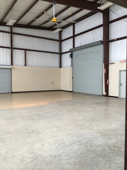 More Photos Of 8152 Spring Cypress Rd, Spring Light Distribution For Sale