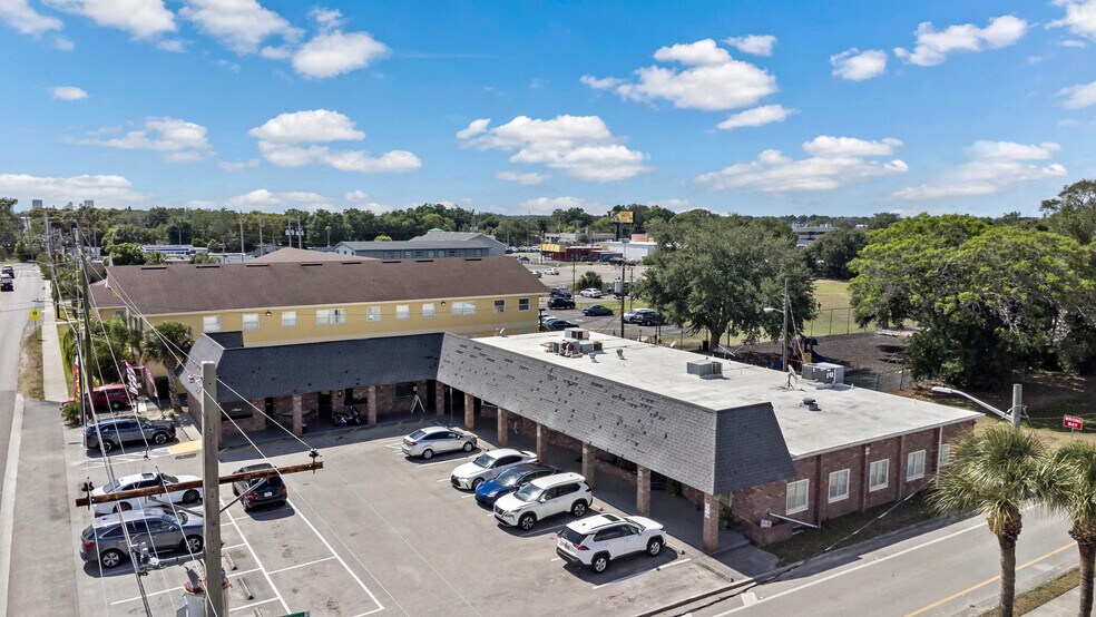 Primary Photo Of 5801-5841 Dahlia Dr, Orlando Office For Sale