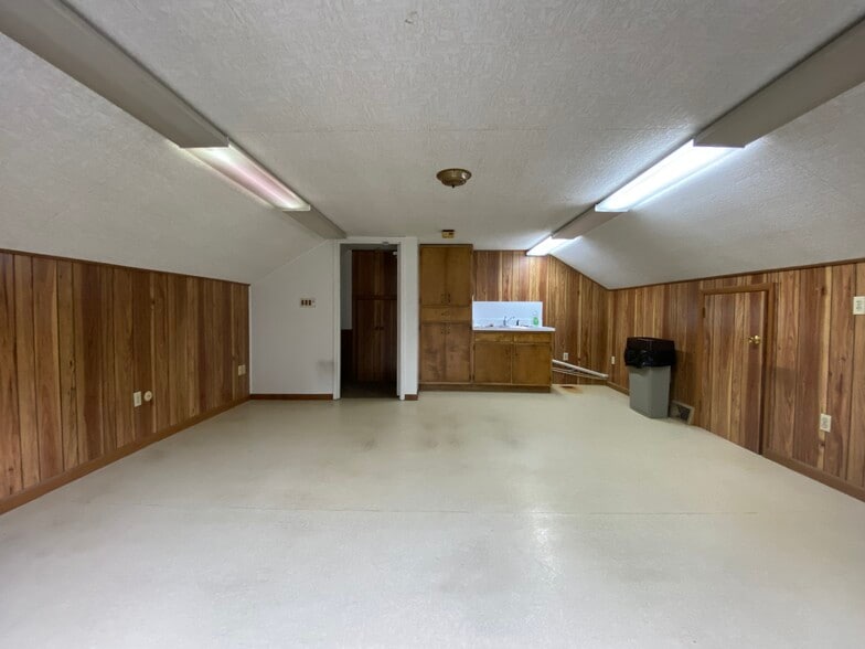 More Photos Of 915 N Hanover St, Elizabethtown Medical For Sale