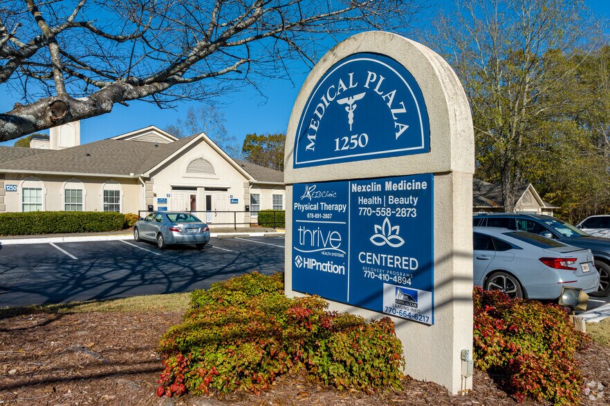 More Photos Of 1250 Upper Hembree Rd, Roswell Medical For Lease