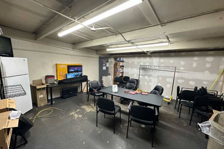 More Photos Of 635 Viox Dr, Erlanger Service For Sale