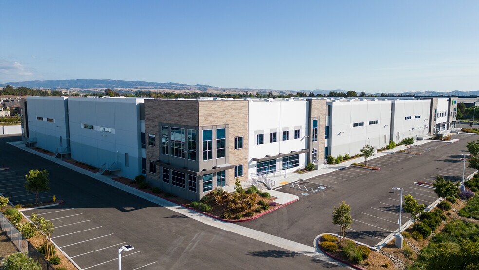 More Photos Of 6011-6013 Las Positas Rd, Livermore Warehouse For Lease