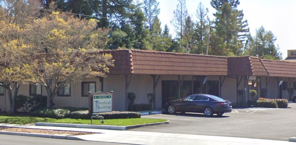 Primary Photo Of 935 Trancas St, Napa Medical For Sale