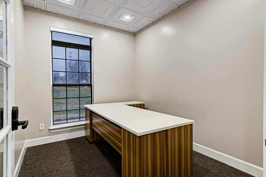 More Photos Of 3240 Office Pointe Pl, Louisville Coworking Space