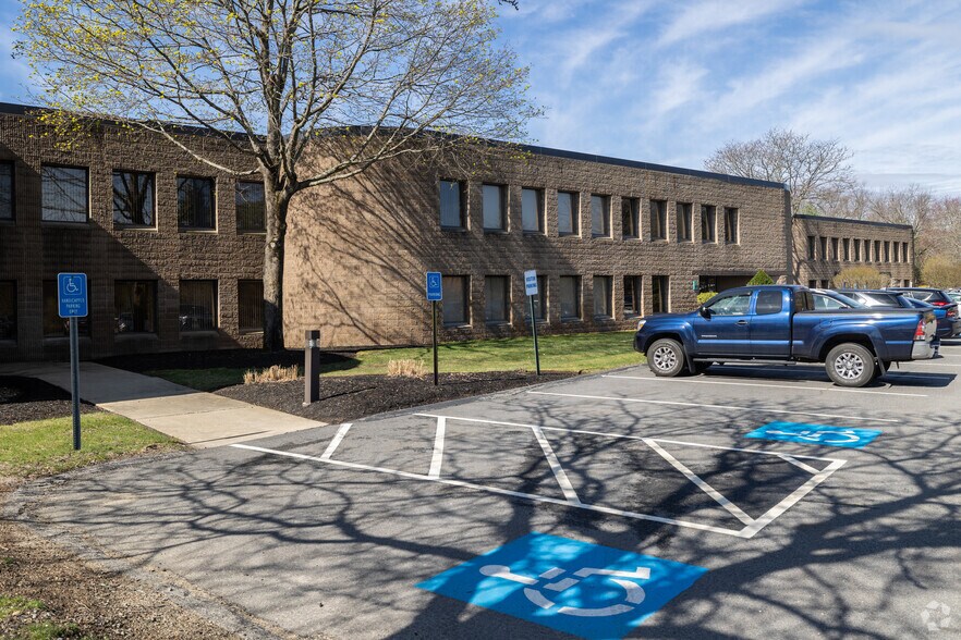 22 Cotton Rd, Nashua, NH 03063 Flex/R&D For Lease