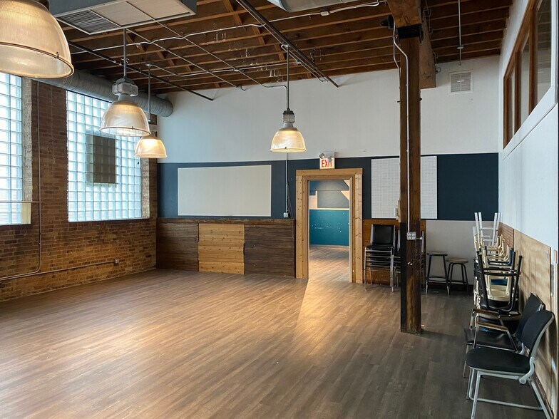 Primary Photo Of 1535 N Dayton St, Chicago Loft Creative Space For Lease