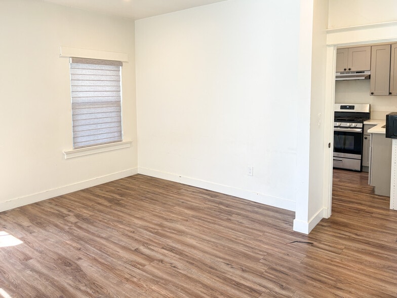 More Photos Of 939 S Wilton Pl, Los Angeles Apartments For Sale