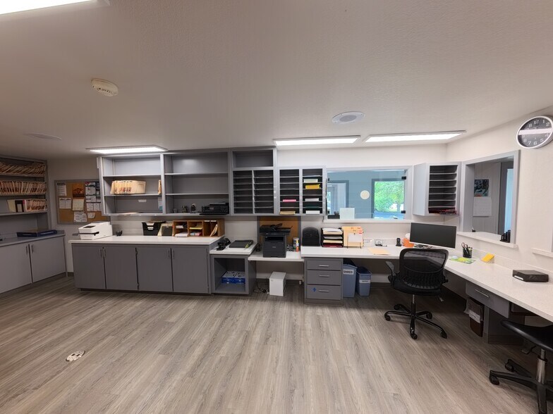 More Photos Of 1102 NE 4th St, Bend Healthcare For Lease