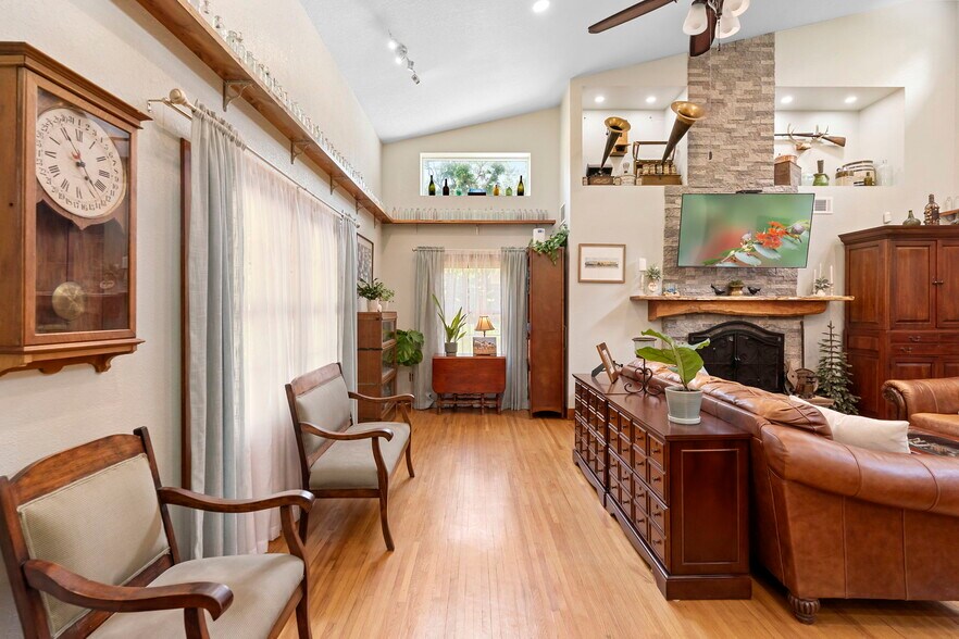 More Photos Of 1056 Reynolds Rd, De Leon Springs Specialty For Sale