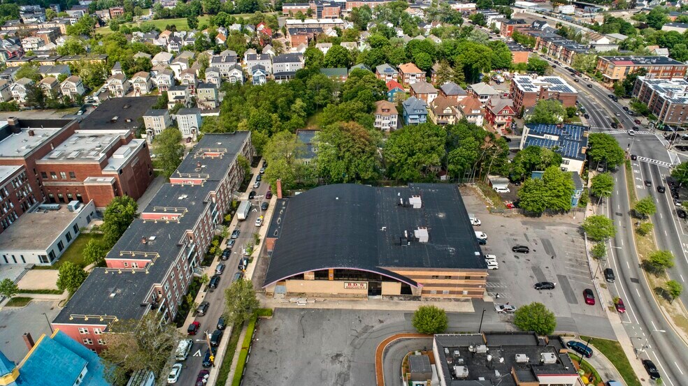 More Photos Of 98 Washington St, Boston Freestanding For Sale