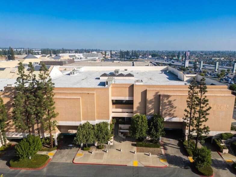 More Photos Of 5060 Montclair Plaza Ln, Montclair Unknown For Lease