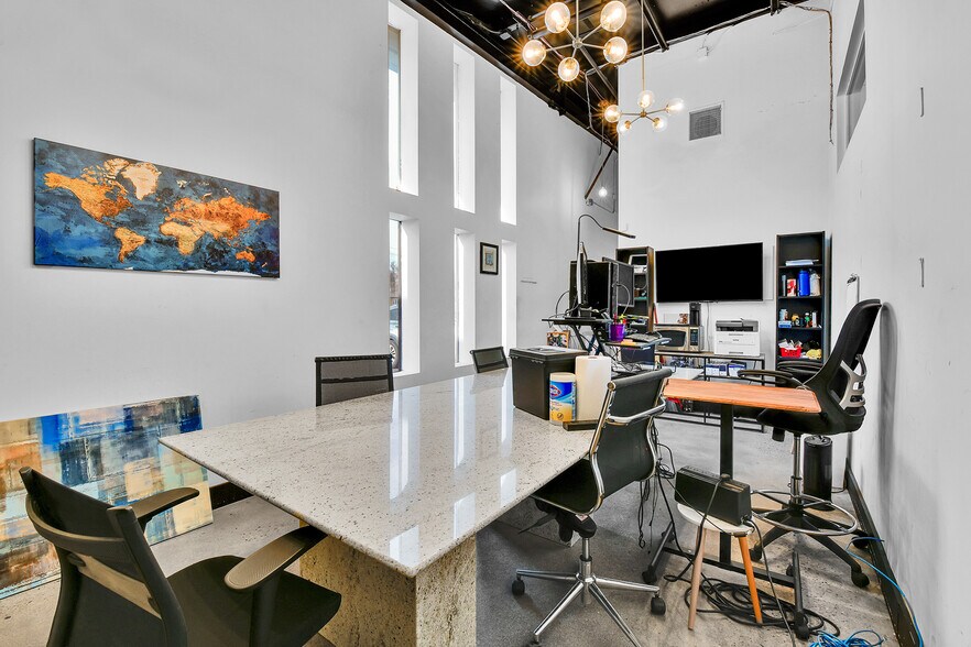 More Photos Of 4560 S Federal Blvd, Englewood Auto Repair For Sale