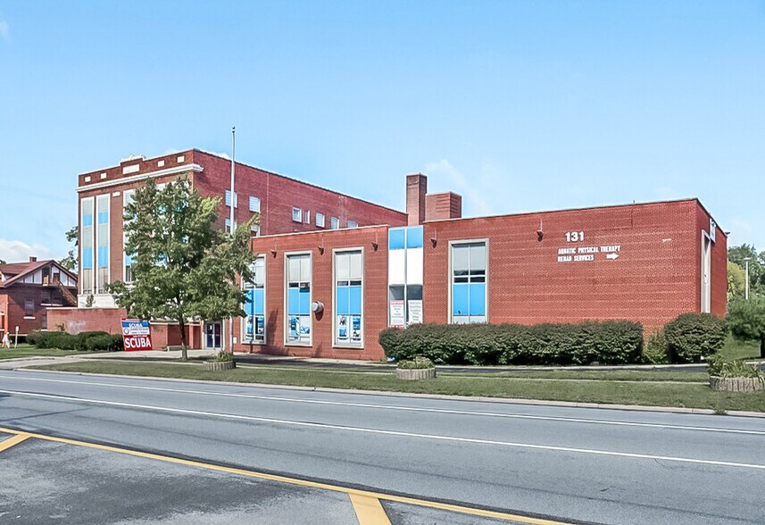 More Photos Of 131 University Dr, Pontiac Health Club For Sale
