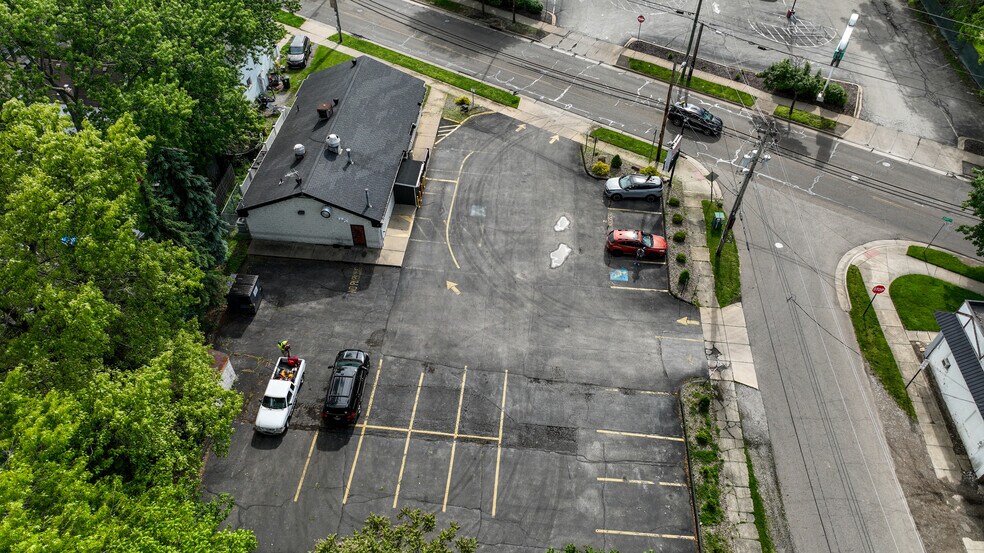 More Photos Of 2160 East Ave, Akron Restaurant For Sale