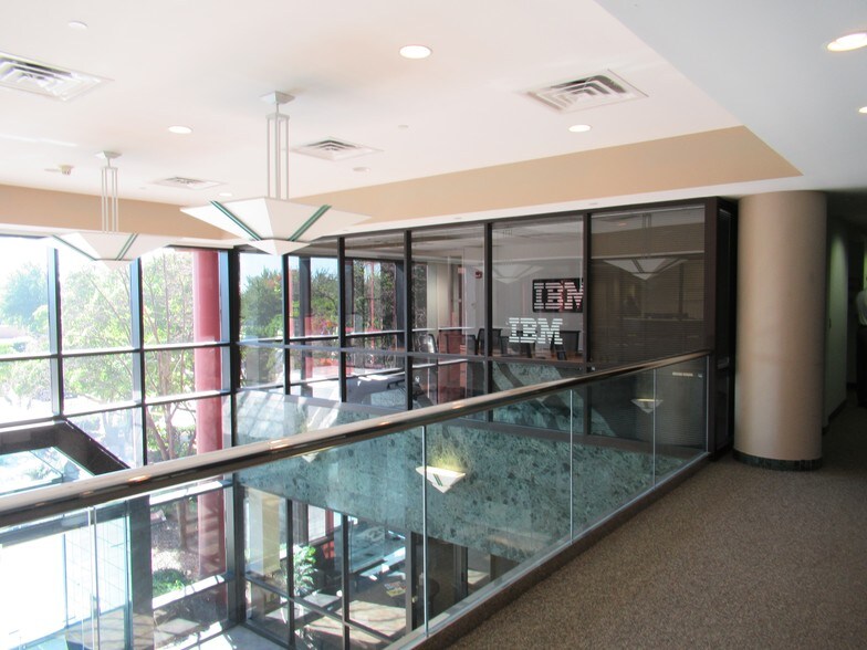 More Photos Of 3201 W White Oaks Dr, Springfield Office For Sale