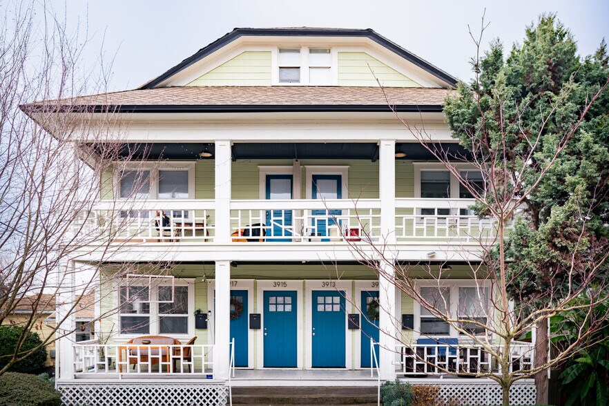 Primary Photo Of 3911 SE 28th Pl, Portland Apartments For Sale