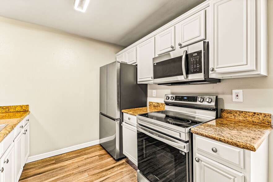 More Photos Of 4915 Reiger Ave, Dallas Apartments For Sale