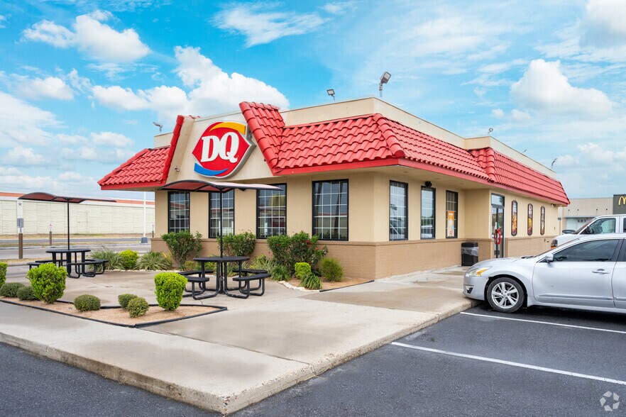 More Photos Of 912 N Main St, La Feria Fast Food For Sale