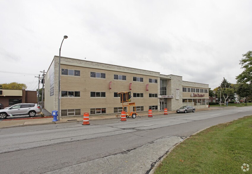 More Photos Of 9235 W Capitol Dr, Milwaukee Office For Lease