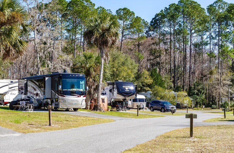 More Photos Of 11980 SW Shiloh Rd, Cedar Key Trailer Camper Park For Sale