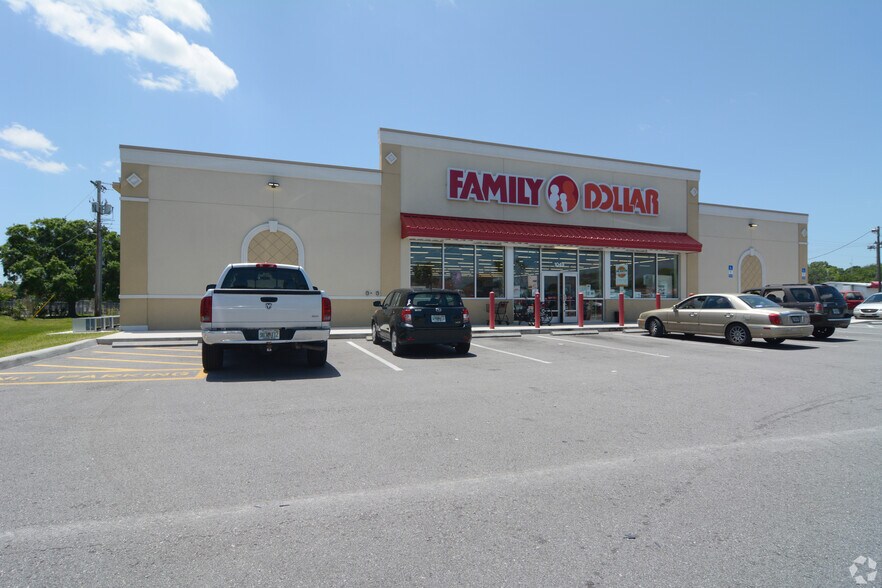 More Photos Of 1049 W King St, Cocoa Freestanding For Sale