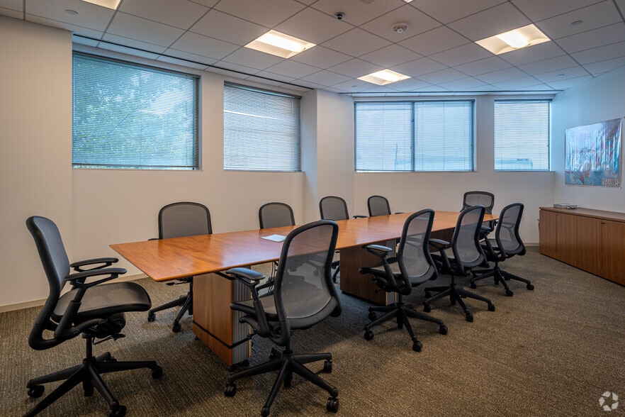 More Photos Of 10603 W Sam Houston Pky N, Houston Unknown For Lease