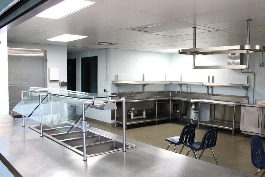 More Photos Of 610 Cuyler St, Cheboygan Lodge Meeting Hall For Sale