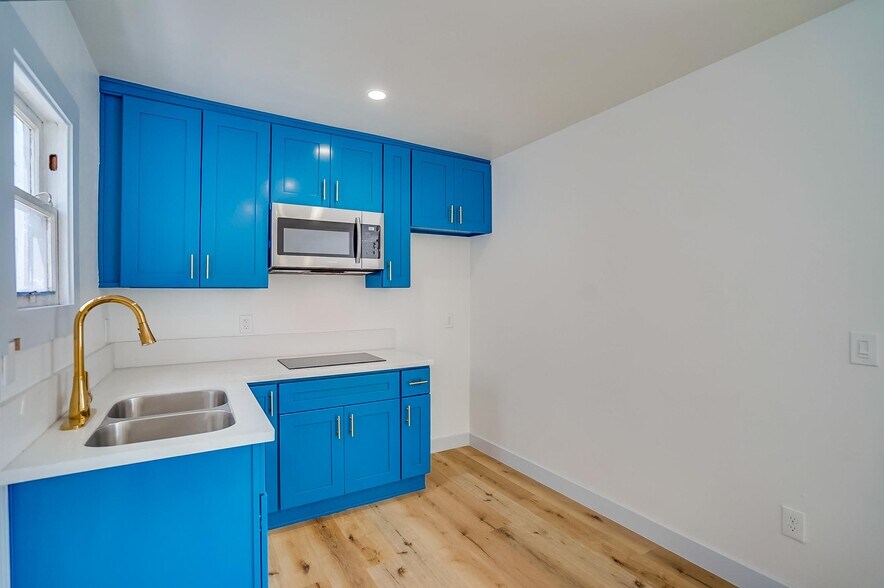 More Photos Of 1208 Daisy Ave, Long Beach Apartments For Sale