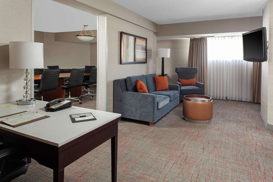 More Photos Of 300 Prestige Pl, Dayton Hotel For Sale