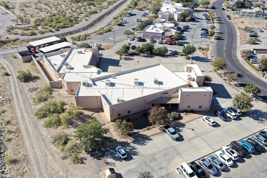 More Photos Of 1140 Commerce Dr, Las Cruces Office For Lease