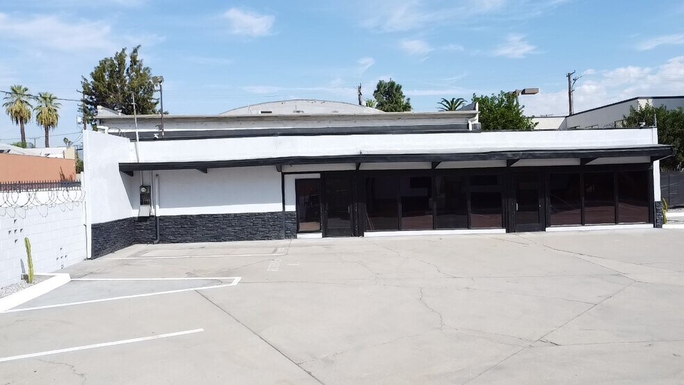 More Photos Of 670 N Arrowhead Ave, San Bernardino Office For Lease