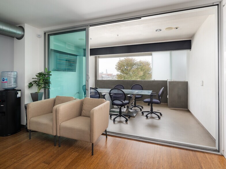 More Photos Of 215-237 California St, El Segundo Loft Creative Space For Lease