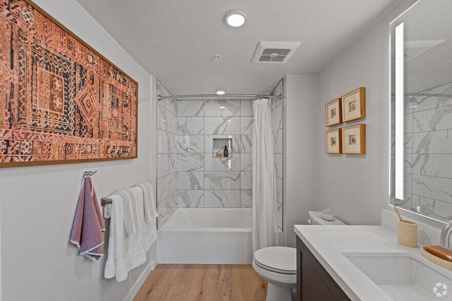 More Photos Of 6220 Selma Ave, Los Angeles Apartments For Lease