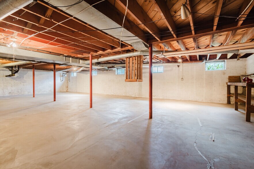 More Photos Of 3025 Breckenwood Dr, Lexington Multifamily For Sale