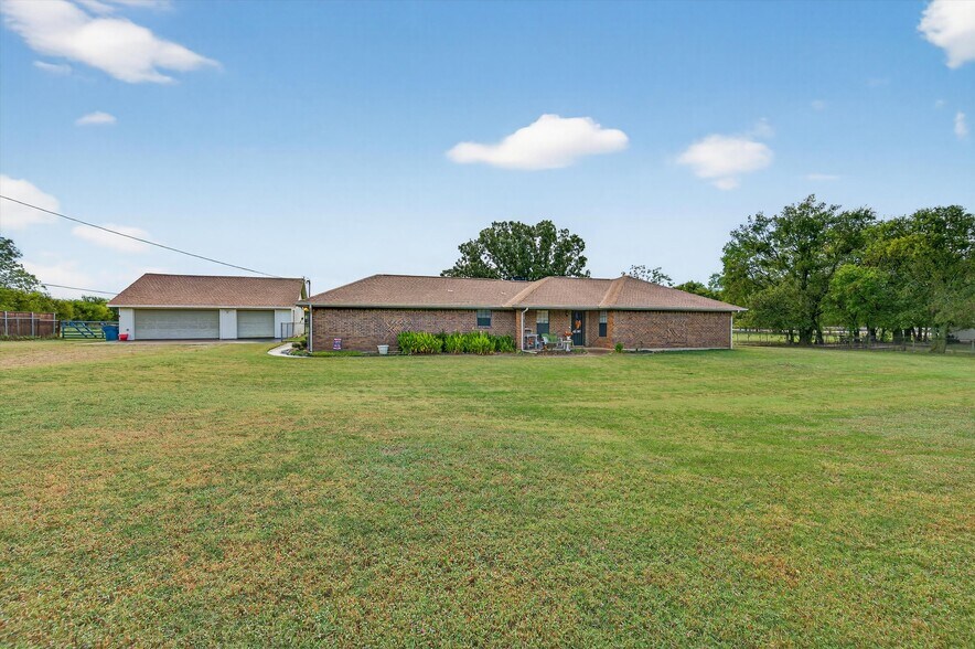 More Photos Of 102 N 9th St, Gunter Land For Sale