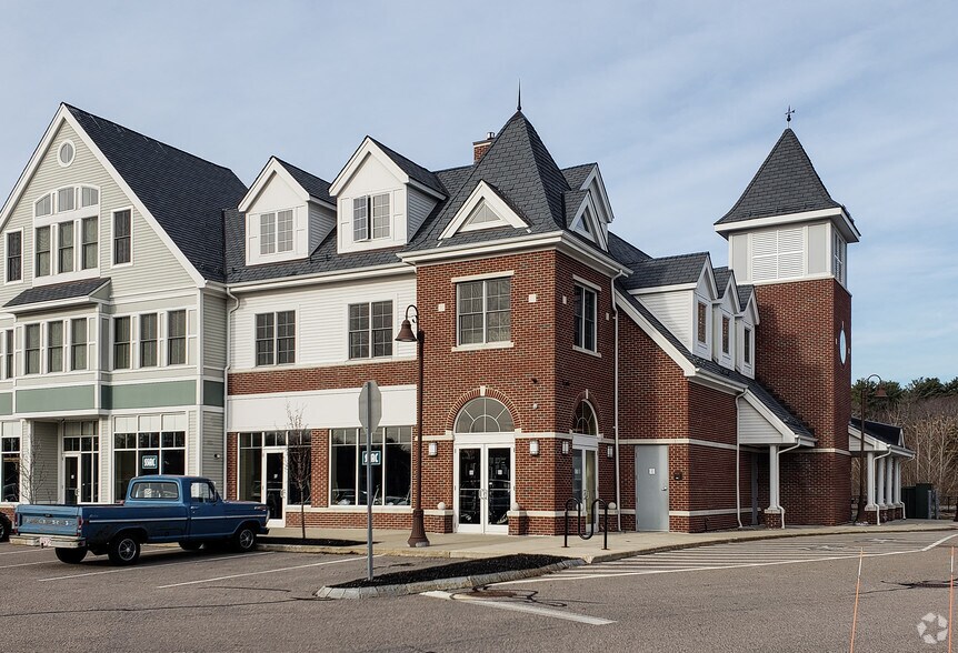 More Photos Of 132 Chief Justice Cushing Hwy, Cohasset Coworking Space