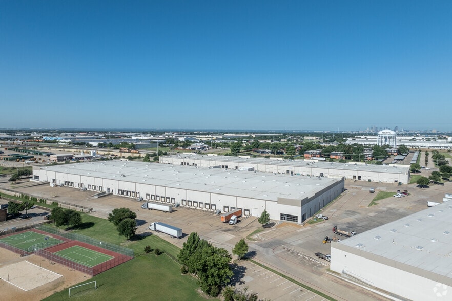 More Photos Of 4401 Samuell Blvd, Mesquite Unknown For Lease