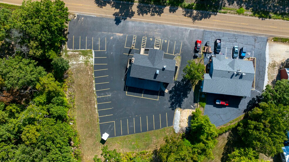 More Photos Of 2079 State Road Y, Linn Creek Restaurant For Sale