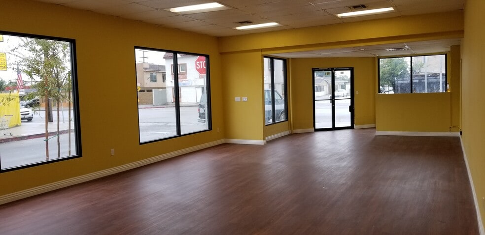 More Photos Of 6100-6108 Vineland Ave, North Hollywood Freestanding For Lease