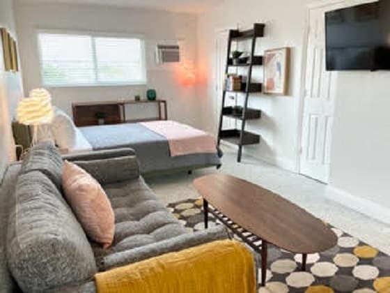 More Photos Of 50 Royal Way, Clearwater Beach Hotel For Sale