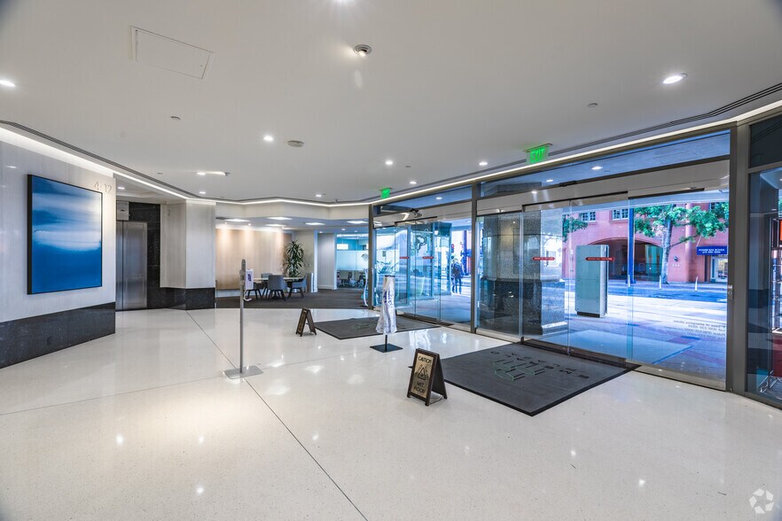 More Photos Of 402 W Broadway, San Diego Office For Lease