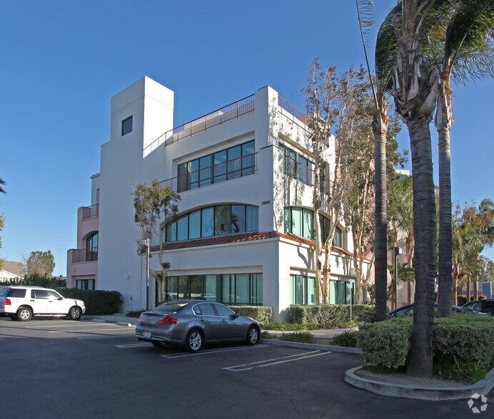 More Photos Of 3695 Alamo St, Simi Valley Medical For Lease